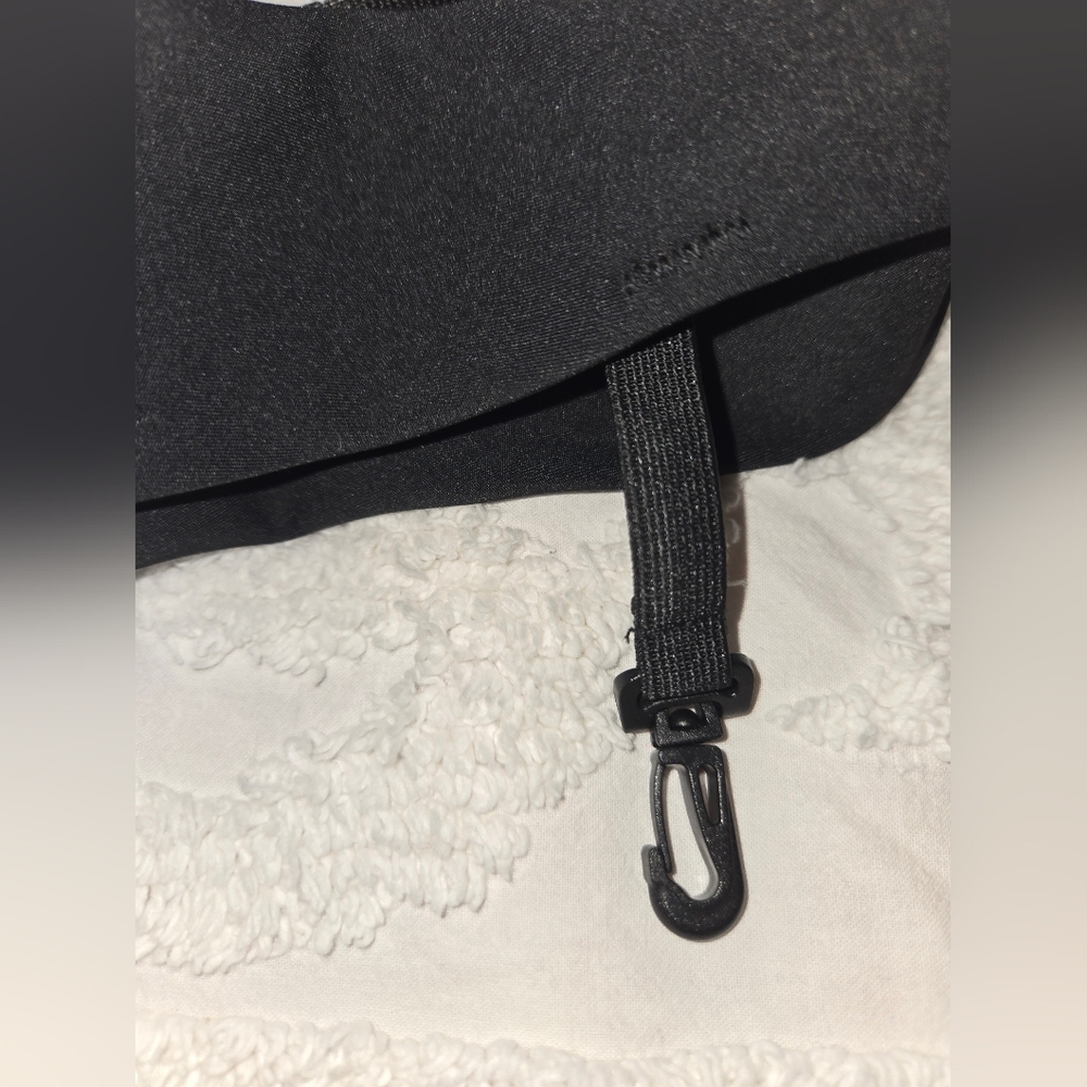 NWT GAIAM Black Excursion Waist Pack - Picture 7 of 9